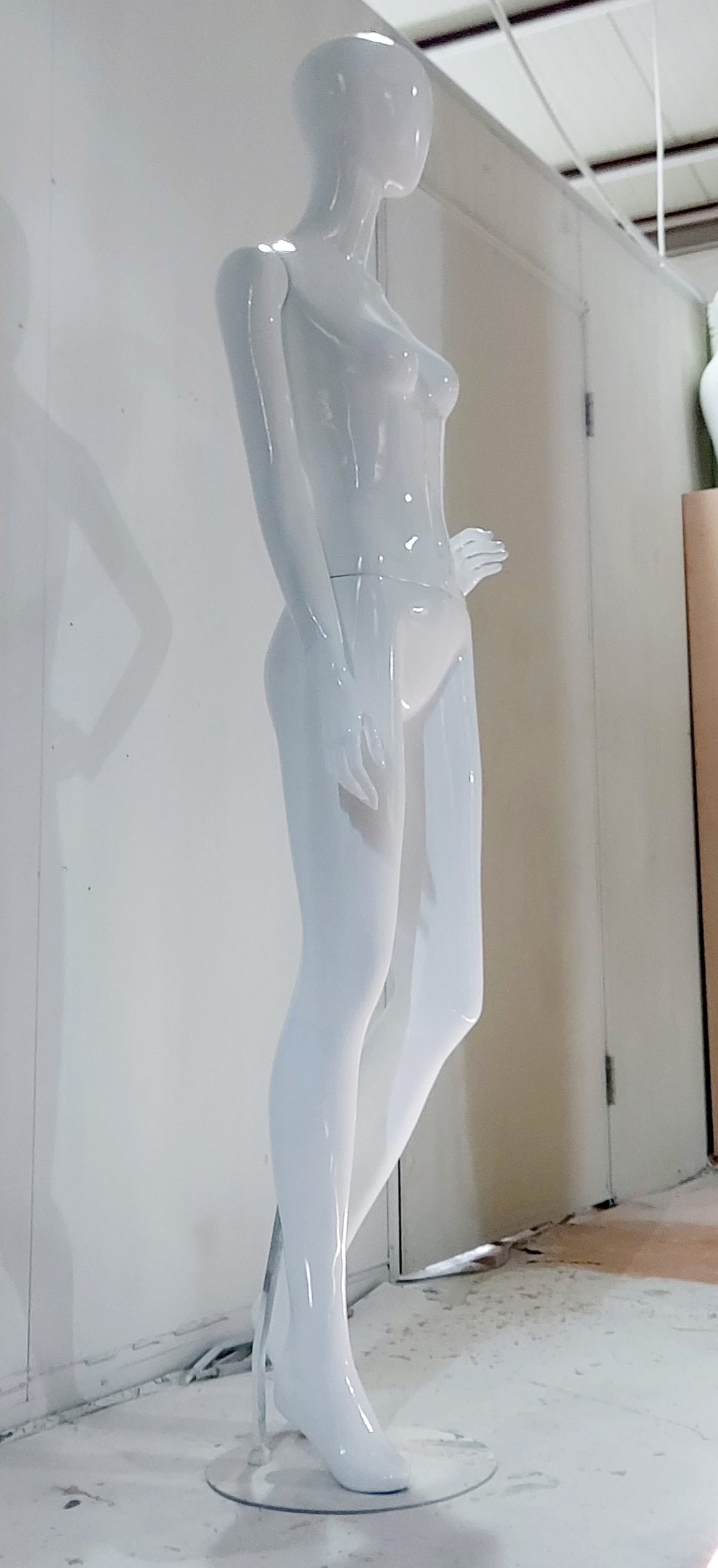 CF-워킹 여자 전신